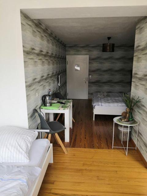 Hotel Zur Linde à Ottweiler Extérieur photo